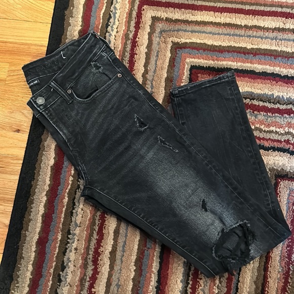 American Eagle Jeans - Picture 2 of 4